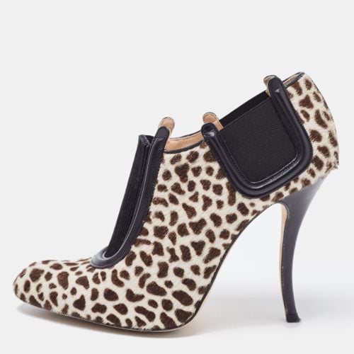 Tricolor Animal Print Calf Hair and Leather Ankle Booties Size 37.5 - Manolo Blahnik - Modalova