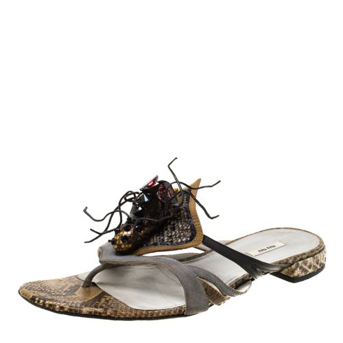 Python Leather And Suede Spider Embellished Flat Sandals Size 37 - Miu Miu - Modalova