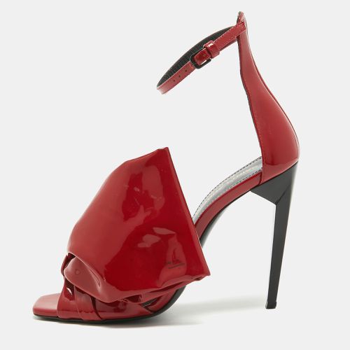 Saint Laurent Patent Leather Freja Bow Sandals Size 36 - Saint Laurent Paris - Modalova