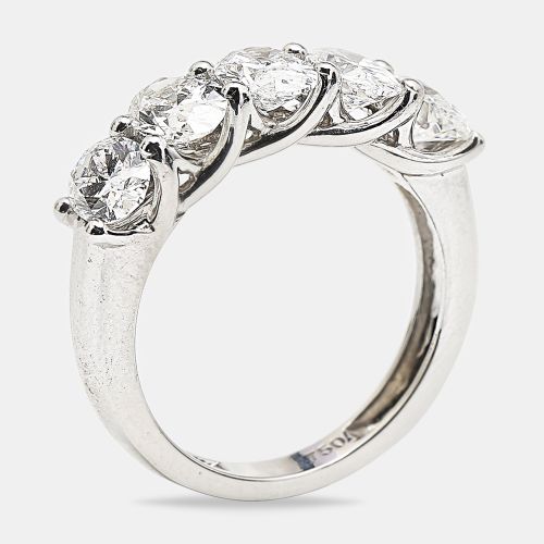 K Gold Oval Brilliant Lab Grown Diamonds Ring (Approx 2.61 cts) - The Diamond Edit - Modalova