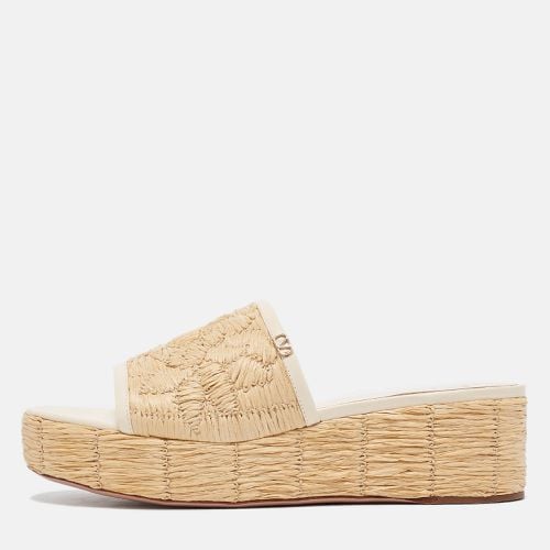 Cream Leather and Raffia Wedge Sandals Size 39 - Valentino - Modalova