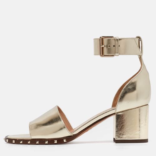 Leather Soul Rockstud Ankle Strap Sandals Size 35 - Valentino - Modalova