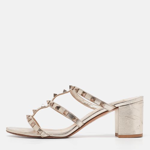 Leather Rockstud Slide Sandals Size 39.5 - Valentino - Modalova