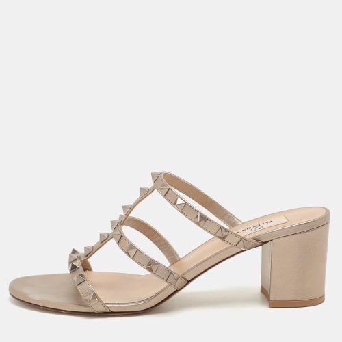 Dusty Leather Rockstud Slide Sandals Size 40 - Valentino - Modalova