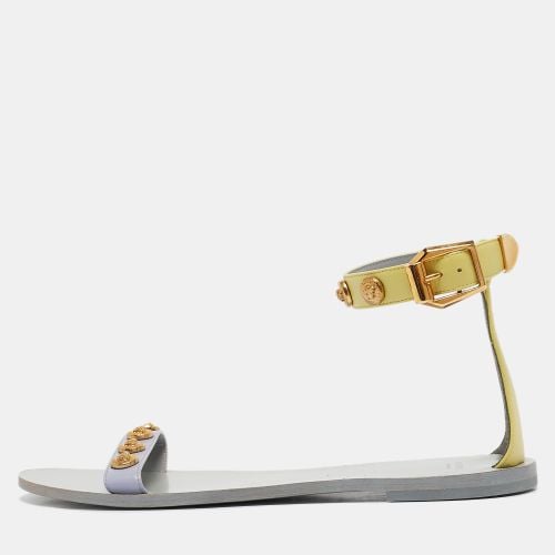 Purple Leather Medusa Stud Ankle Strap Flat Sandals Size 38 - Versace - Modalova