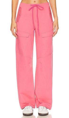 Pantalón beck cargo en color rosado talla M (también en S) - superdown - Modalova