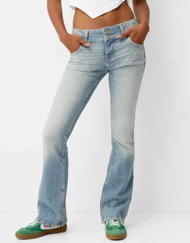 Jeans Bootcut Low Waist Mujer 36 - Bershka - Modalova