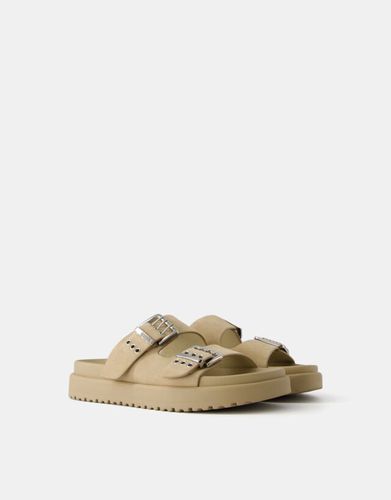 Sandalia Plana Piel Hebillas Mujer 39 - Bershka - Modalova