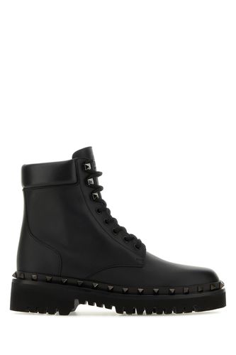 COMBAT BOOT | ROCKSTUD |-38.5 Female - Valentino Garavani - Modalova