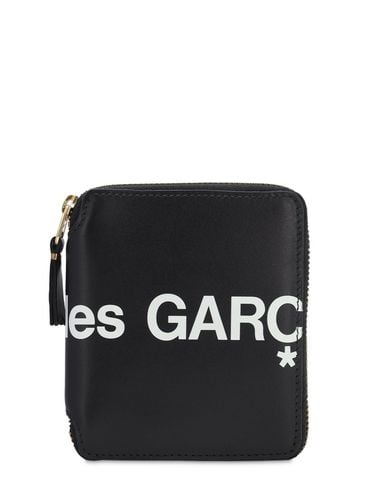 Huge Logo Leather Zip Compact Wallet - COMME DES GARÇONS WALLET - Modalova