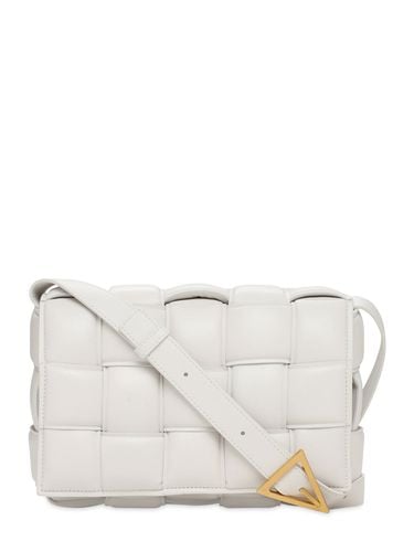 Padded Cassette Leather Crossbody Bag - BOTTEGA VENETA - Modalova