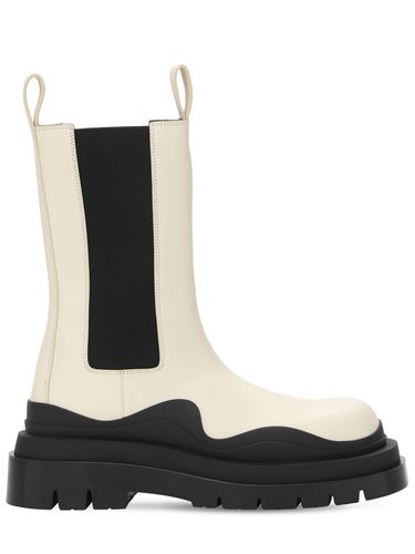 Mm Tire Leather Beatle Boots - BOTTEGA VENETA - Modalova