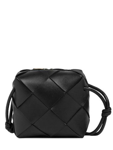 Schultertasche Aus Leder "cassette" - BOTTEGA VENETA - Modalova