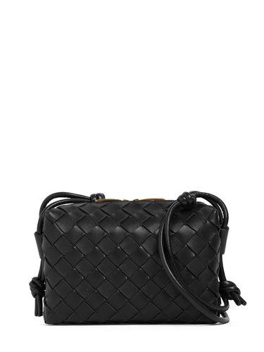 Bolso De Hombro Mini Loop De Piel - BOTTEGA VENETA - Modalova