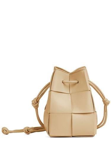 Mini Cassette Leather Bucket Bag - BOTTEGA VENETA - Modalova