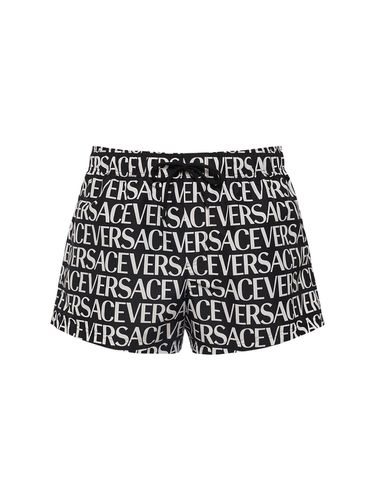 Bañador Shorts De Nylon Estampado - VERSACE - Modalova