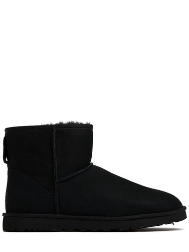 Mm Classic Mini Shearling Boots - UGG - Modalova