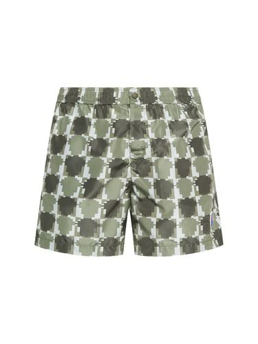 Shorts Mare In Techno Stampato - MONCLER - Modalova