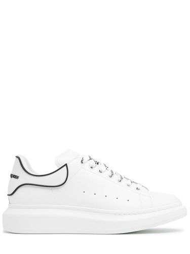 Mm Oversized Leather Sneakers - ALEXANDER MCQUEEN - Modalova