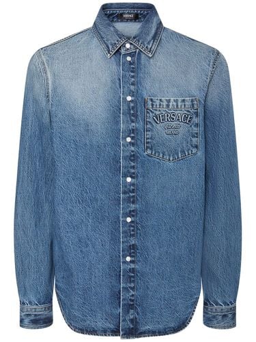 Camicia In Denim Di Cotone Stonewashed - VERSACE - Modalova