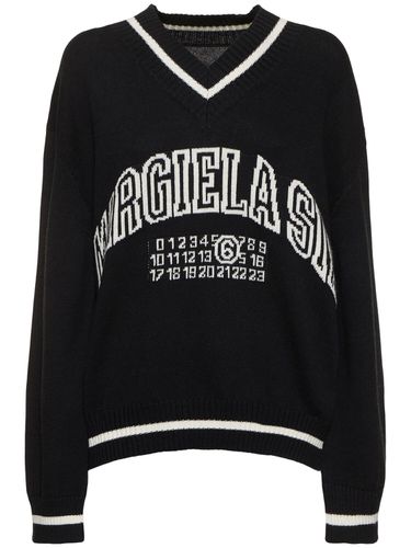 Maglia Distressed Jacquard Con Logo E Scollo A V - MM6 MAISON MARGIELA - Modalova