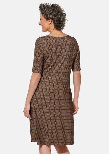 Elastisches Jerseykleid mit modischem Druck - / camel - Gr. 38 von - Goldner Fashion - Modalova