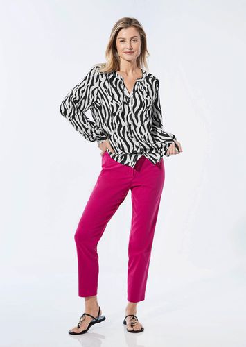 Bluse mit Tunika Ausschnitt - / weiß / gemustert - Gr. 24 von - Goldner Fashion - Modalova