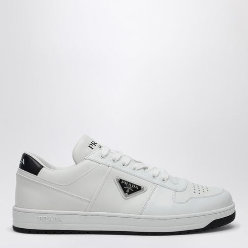 Sneaker Downtown bianca/nera in pelle - Prada - Modalova