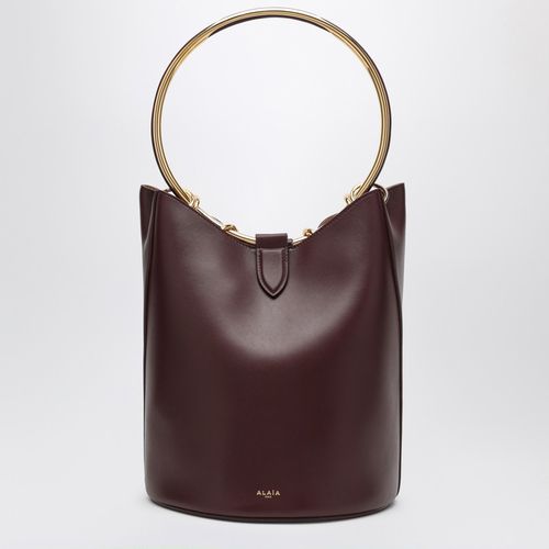 Borsa large Ring Bucket color cioccolato in pelle - Alaïa - Modalova