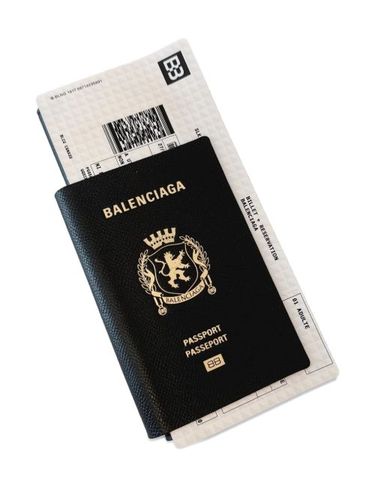 Portefeuille Passport en cuir - Balenciaga - Modalova