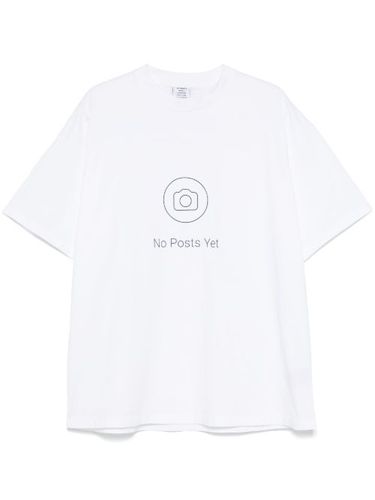 T-shirt No Posts Yet - VETEMENTS - Modalova