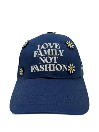 Casquette à broderies - Family First - Modalova
