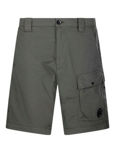 Short cargo à détail de lentille - C.P. Company - Modalova
