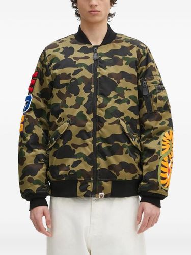 Veste bomber brodé 1st Camo Shark Ma-1 - A BATHING APE® - Modalova