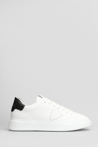 Temple Low Sneakers In Leather - Philippe Model - Modalova