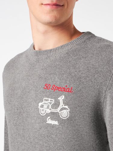 Man Crewneck Sweater With Vespa Embroidery Vespa Special Edition - MC2 Saint Barth - Modalova