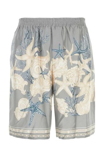 Versace Printed Silk Bermuda Shorts - Versace - Modalova