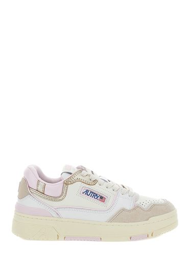 Low Top Sneakers With Logo Patch In Leather Woman - Autry - Modalova