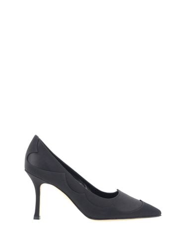 Manolo Blahnik Fabrakahi Pumps - Manolo Blahnik - Modalova