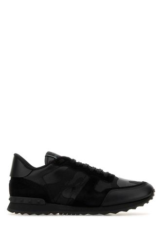 Black Fabric And Leather Rockrunner Camouflage Sneakers - Valentino Garavani - Modalova