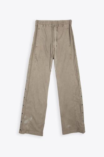 Pusher Pants Pearl grey waxed cotton pants with side snaps - Pusher Pants - DRKSHDW - Modalova