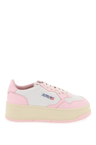 Autry Medalist Low Sneakers - Autry - Modalova