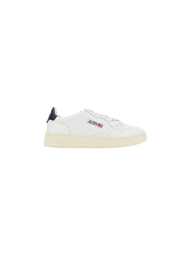 Autry 01 Low Sneakers - Autry - Modalova