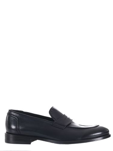 Jerold Wilton Loafers In Leather - J. Wilton - Modalova