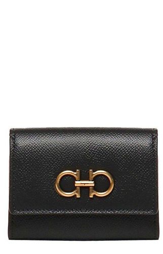 Gancini Plaque Tri-fold Wallet - Ferragamo - Modalova