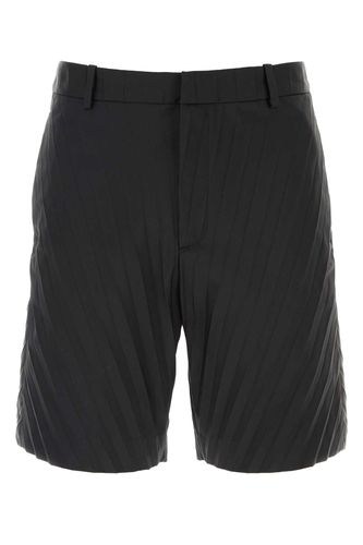 Nylon Bermuda Shorts - Valentino Garavani - Modalova