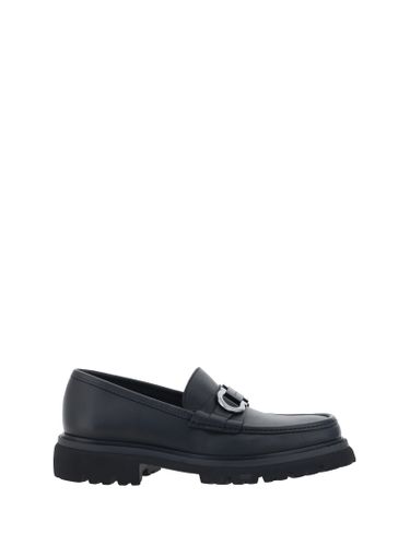 Ferragamo Ornament Loafers - Ferragamo - Modalova