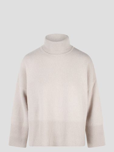 Be You Turtle Neck Sweater - Be You - Modalova