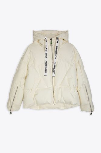 Khris Iconic Off white matt nylon hooded puffer jacket - Khris Iconic - Khrisjoy - Modalova