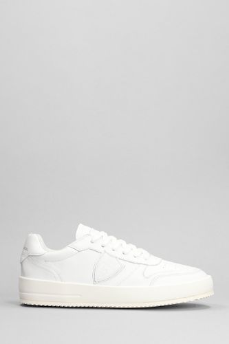 Nice Low Sneakers In Leather - Philippe Model - Modalova